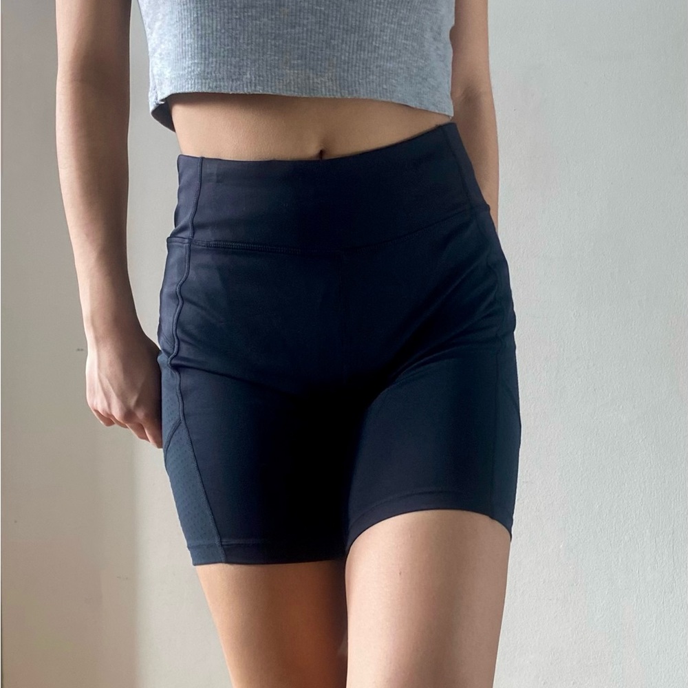 Running Room Gym Biker Short